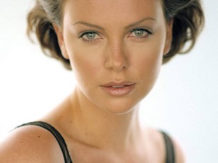 Photo:  Charlize Theron 81